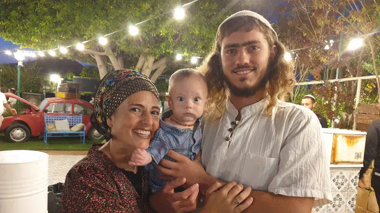 אילת השחר ובנה צדוק