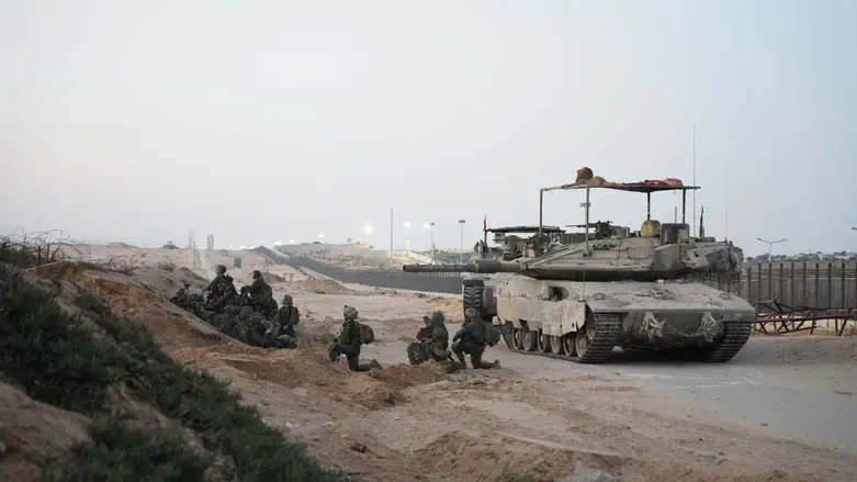 IDF forces along the Philadelphi Corridor