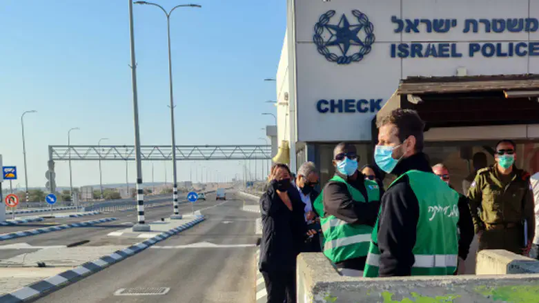 הכניסה לאילת, ארכיון