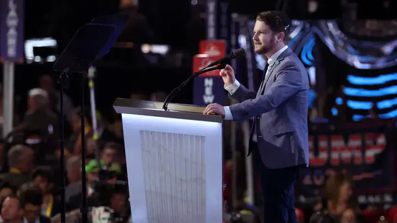 Shabbos Kestenbaum speaks at the RNC