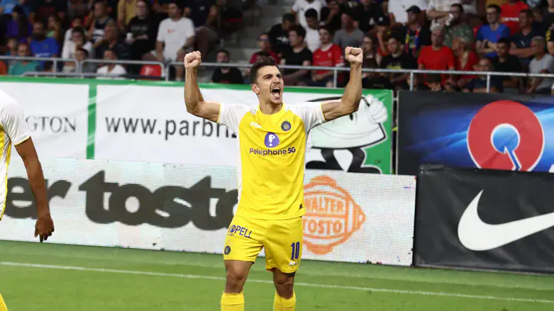 דן ביטון, כובש השער חוגג יתרון זמני