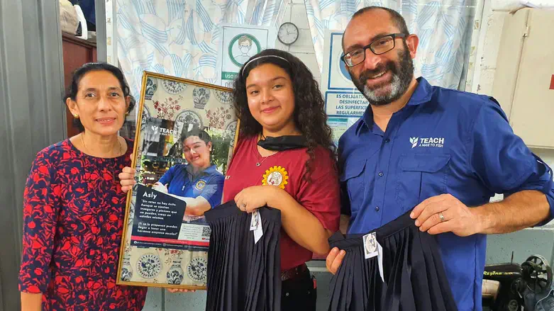 Nik Kafka with Asly López & Prof. Leticia Medina, whose school produces affordable clothes