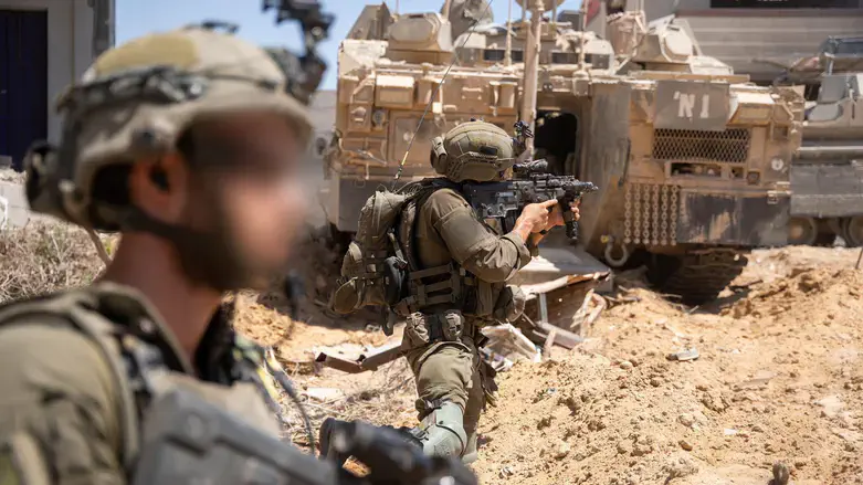 IDF soldiers in Gaza, illustration
