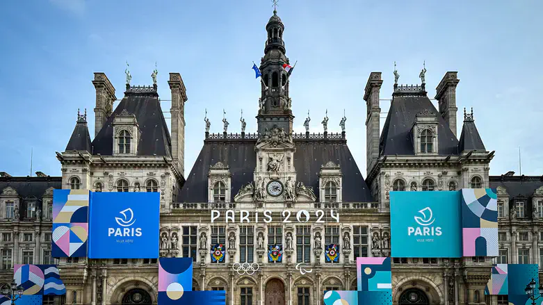 Paris city hall decorated for the Olympics