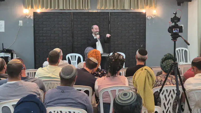 הרב יוני לביא