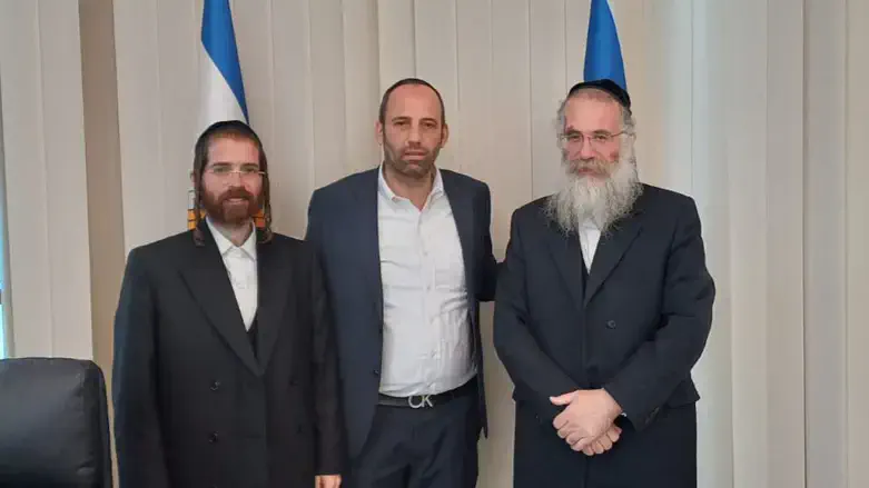 ארנרייך עם ראש העיר גרינברג