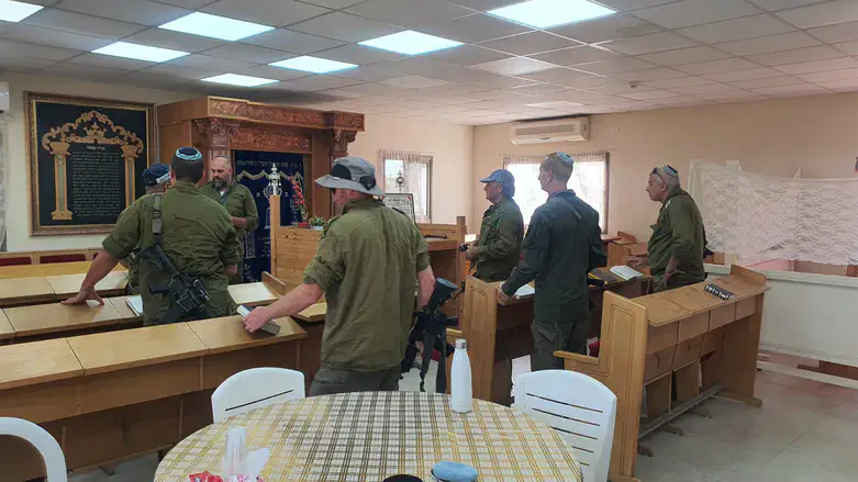 בית הכנסת בצופר