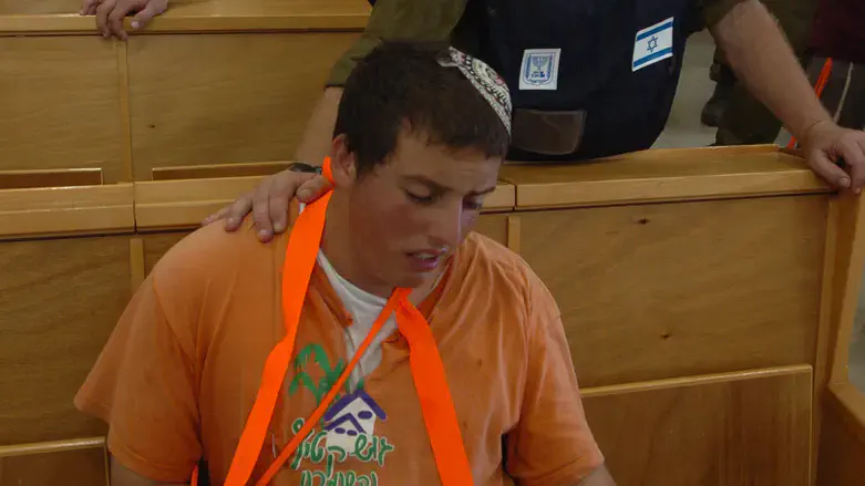 ייקח כמה שייקח, אנחנו נחזור. העקירה מגוש קטיף