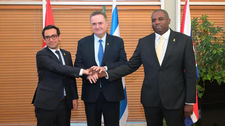 (L-R) Séjourné, Katz, and Lammy