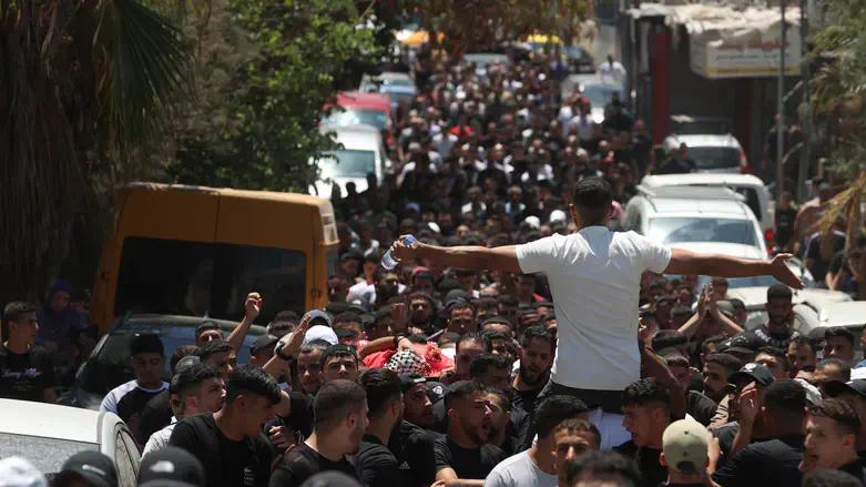 הלווית מחבל, ארכיון