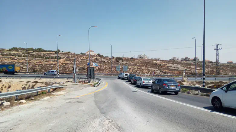 Перекресток Гиват-Асаф