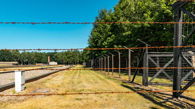 מחנה שטוטהוף