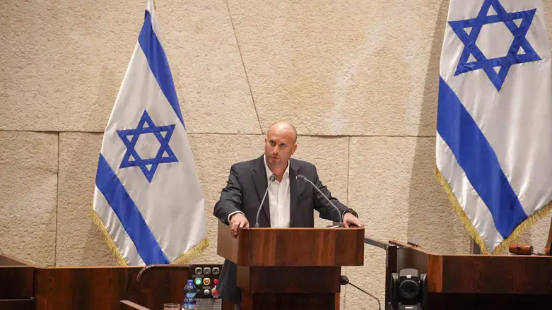 ח"כ יצחק קרויזר נואם במליאת הכנסת