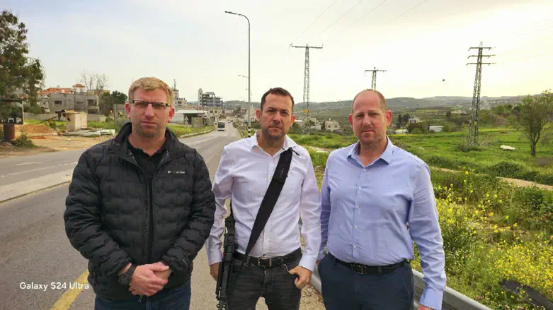 Кузниц, Даган и Ватик