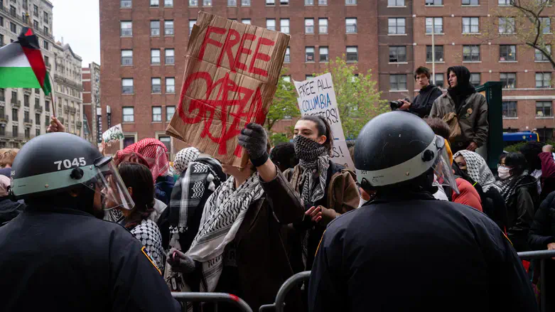 Pro-Palestinian demonstrators at a protest outside Columbia University, in Manhattan