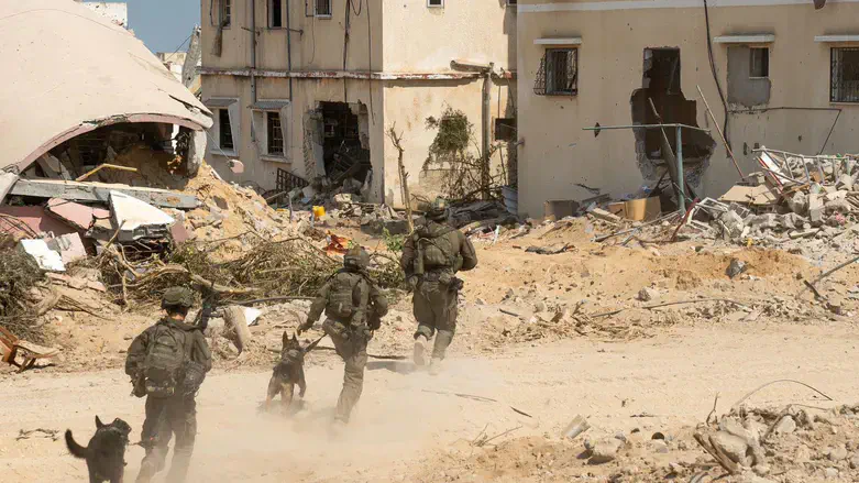 IDF soldiers operating in Gaza