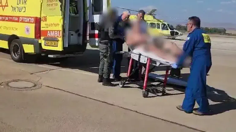 Эвакуация раненого в Кфар-Ювале