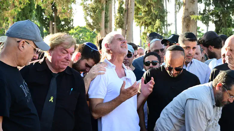 Almog Sarusi's funeral