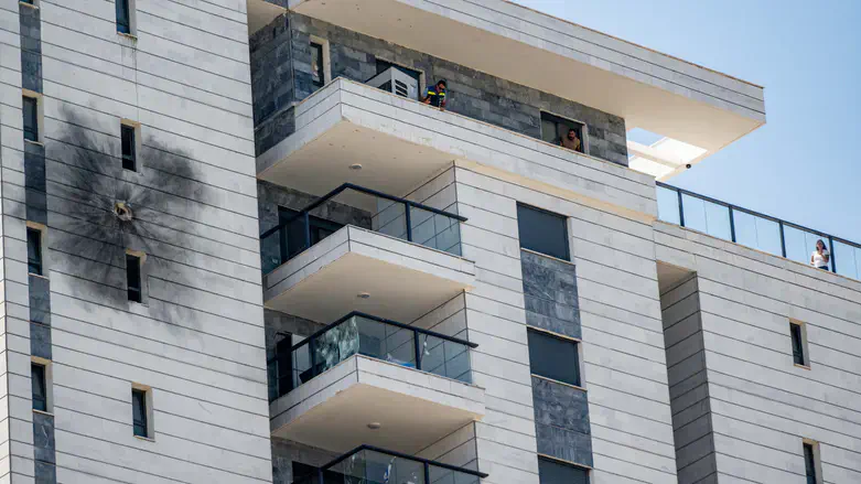 Nahariya residential building hit by a Hezbollah drone