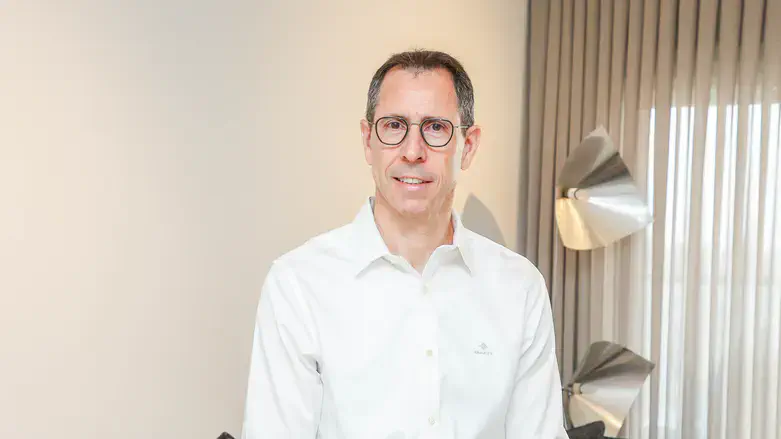 טל בסכס