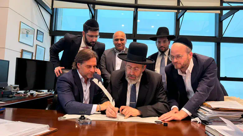 במהלך כתיבת האותיות