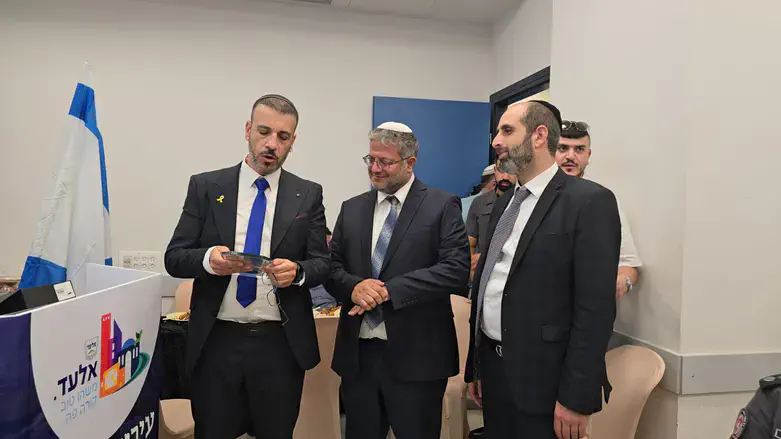 השר בן גביר באלעד עם יניב בדלוב