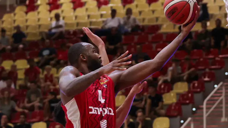 ג'ונסון הערב מעל כולם