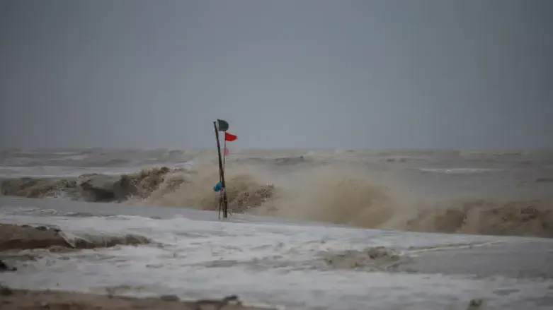 סופה, ארכיון
