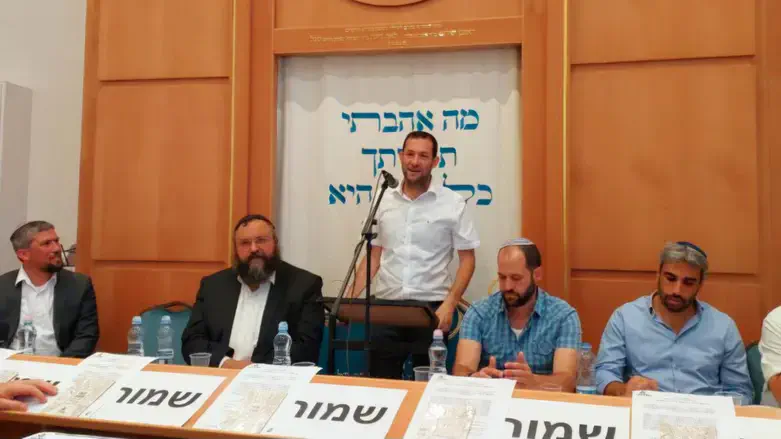 יוסי דגן בישיבת אמית ברוכין