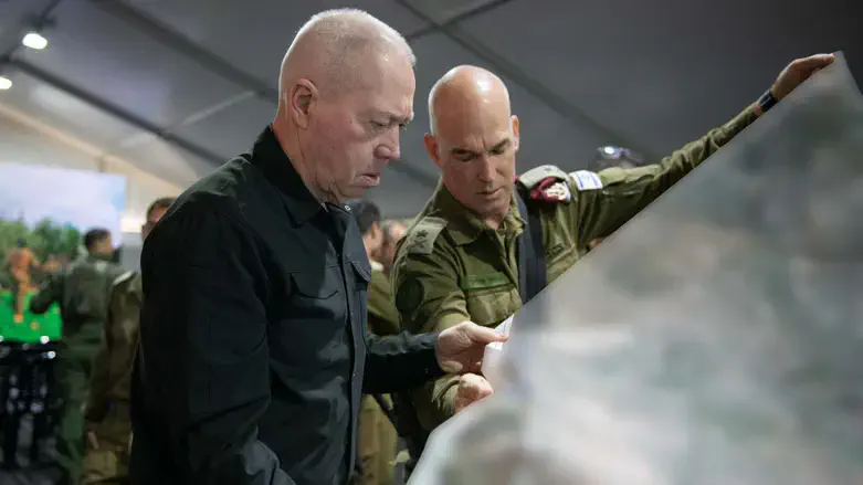 Gallant with Northern Command commander