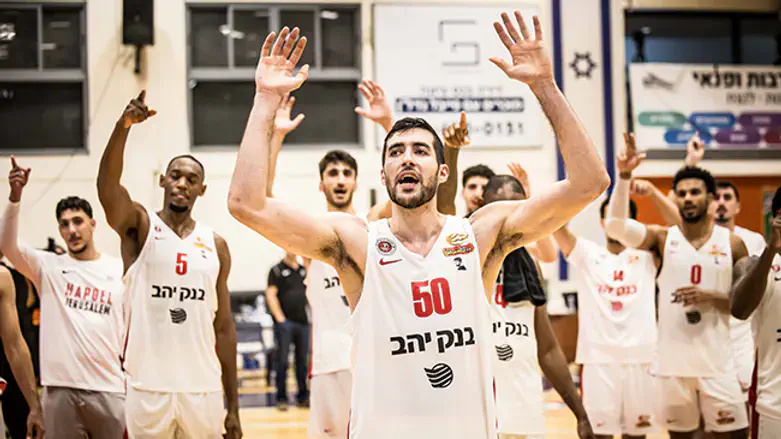 שחקני ירושלים מודים לקהל הירושלמי הערב