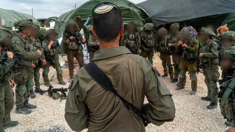 Силы 146-й дивизии перед входом в Ливан