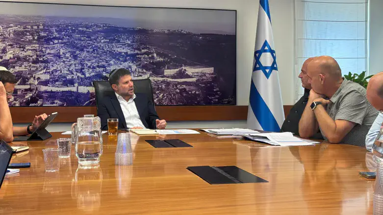 השר סמוטריץ' בפגישה בצפון