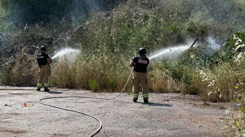 Тушение пожара. (Архив)