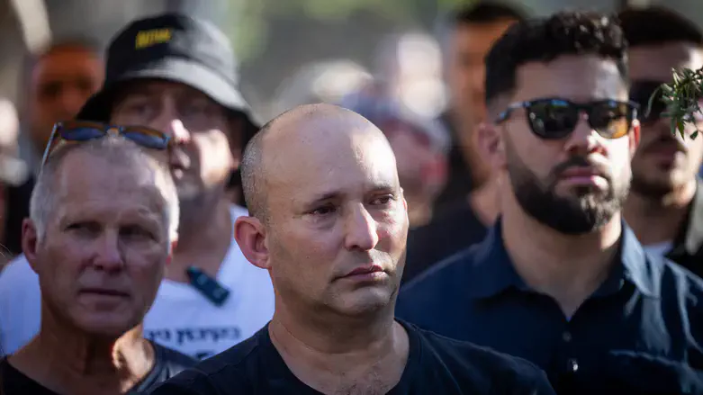 בנט בהלוויה