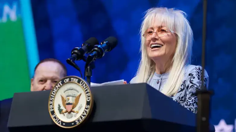 Miriam Adelson speaks at the Israeli-American Council conference, Nov. 30, 2018.