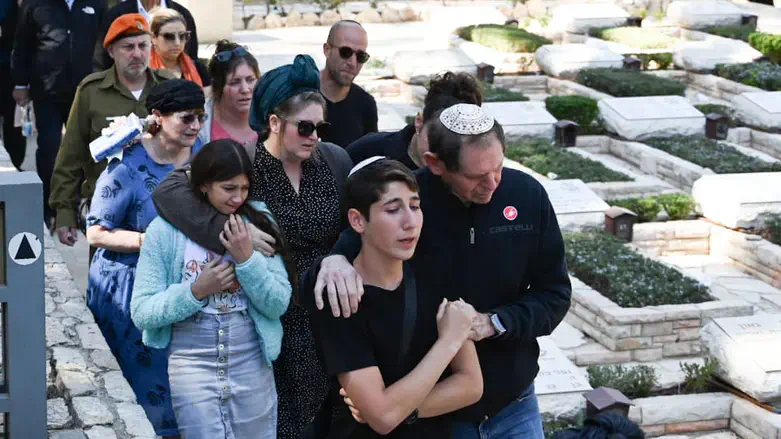 Funeral of Maj. (Res.) Rabbi Aviram Hariv