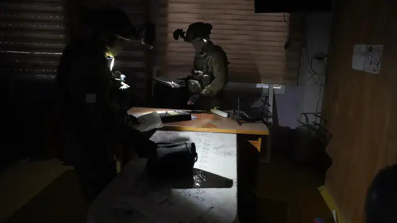 IDF operations near Kamal Radwan Hospital