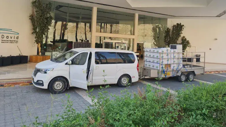 אחרוני חברי קיבוץ בארי עוזבים את המלון