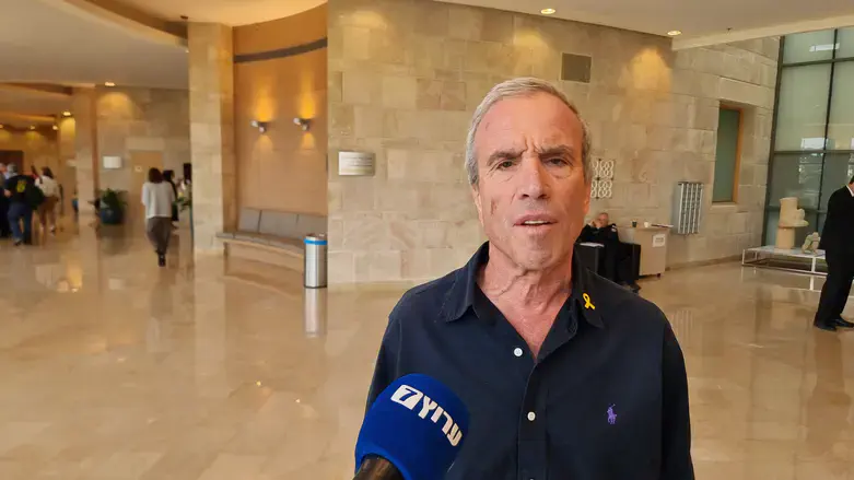 Элазар Штерн