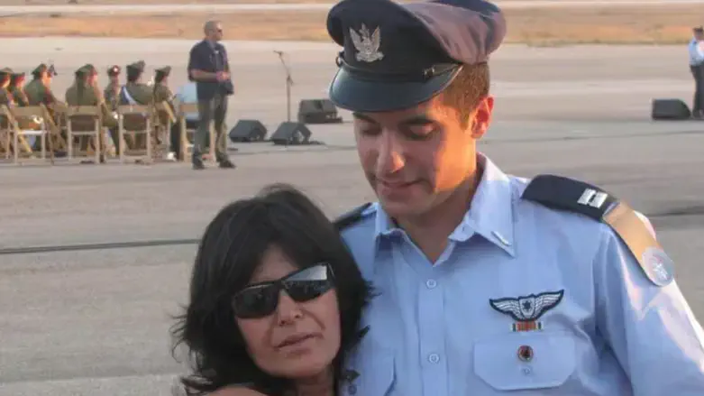 אסף דגן ואימו מירי