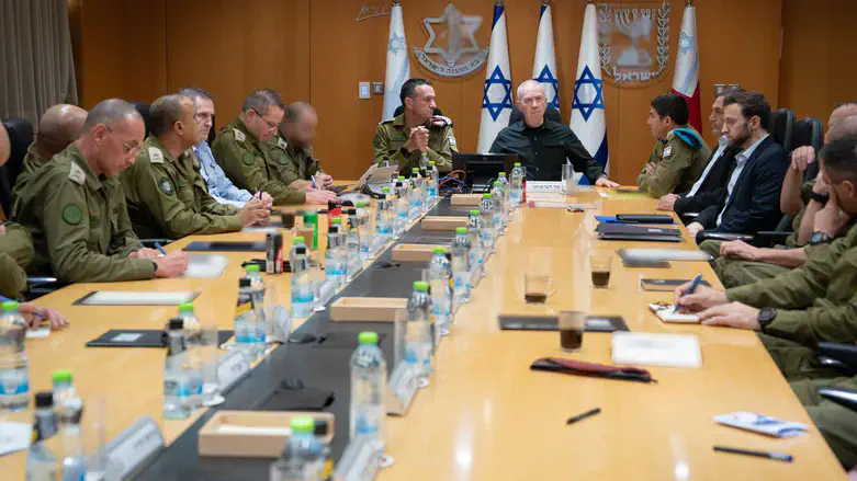 גלנט נפרד מפורום מטכ"ל