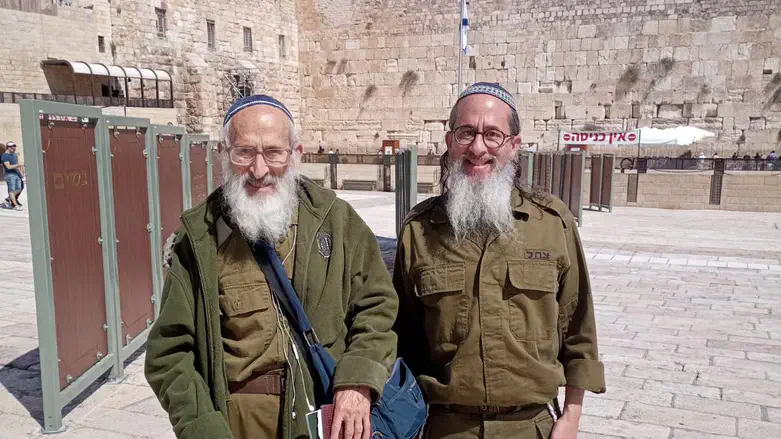 הרב אבינר עם הרב ציון