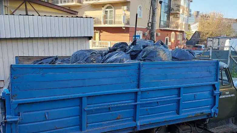 אחת המשאיות