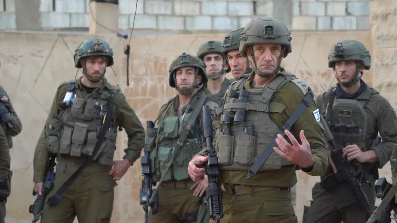 הרמטכ"ל בדרום לבנון