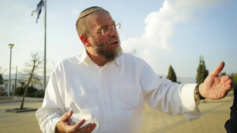 הרב יהושע ון דייק