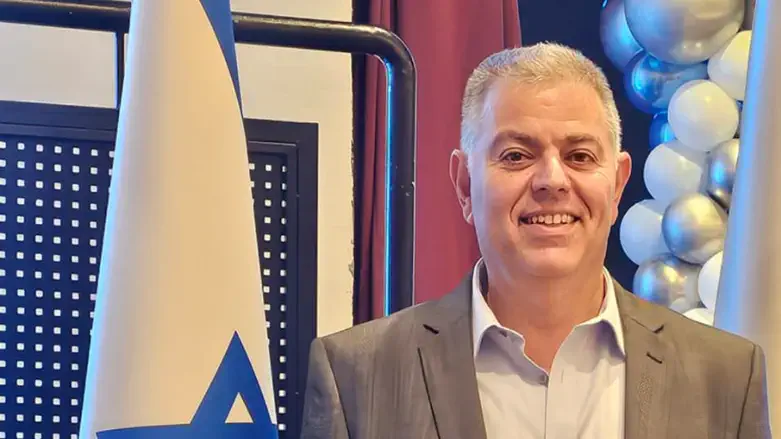 שמוליק מאירוביץ