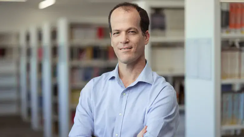 מנכ"ל המכללה, עמית פרסיקו