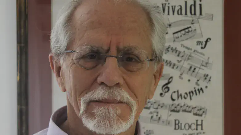 ד"ר אורי אהרן