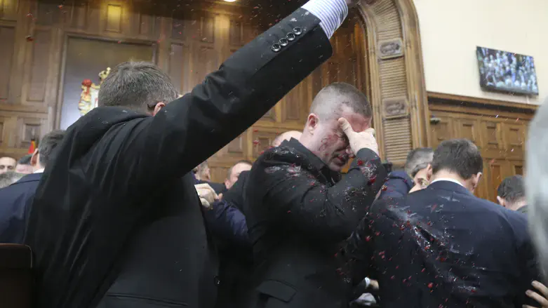 Драка в сербском парламенте